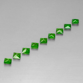 Chrome Diopside Gemstone in 3.2 x 3.1 mm Size for Sale, Chrome Diopside Stone in Green Color