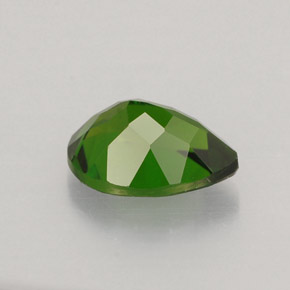Chrome Diopside Gemstone in 7 x 5 mm (calibrated) Size for Sale, Chrome Diopside Stone in Green Color