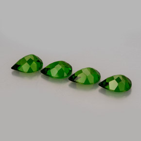 Chrome Diopside Gemstone in 6.7 x 4.9 mm Size for Sale, Chrome Diopside Stone in Green Color