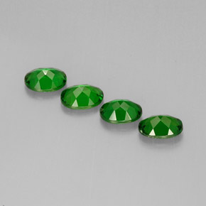 Chrome Diopside Gemstone in 7 x 5 mm (calibrated) Size for Sale, Chrome Diopside Stone in Green Color