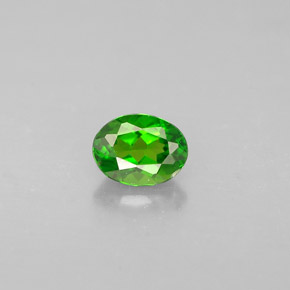 0.28 ct Green Chrome Diopside Gemstone, Chrome Diopside Gem in Oval Facet Shape for Sale.