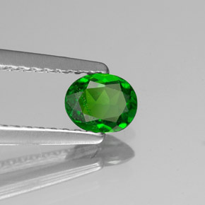 0.35 ct Green Chrome Diopside Stone, Natural Chrome Diopside in Oval Facet Shape for Sale