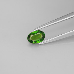 0.36 ct Green Chrome Diopside Gemstone, Chrome Diopside Gem in Oval Facet Shape for Sale.