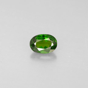 0.32 ct Green Chrome Diopside Gemstone, Chrome Diopside Gem in Oval Facet Shape for Sale.