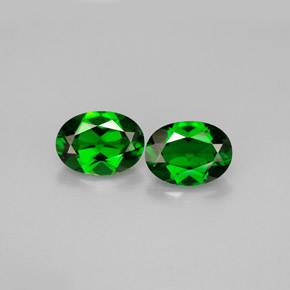 1.69 ct Green Chrome Diopside Gemstone, Chrome Diopside Gem in Oval Facet Shape for Sale.