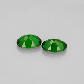 Chrome Diopside Gemstone in 7 x 5 mm (calibrated) Size for Sale, Chrome Diopside Stone in Green Color