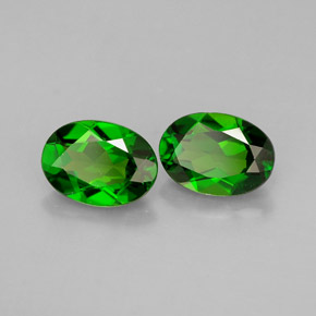 1.70 ct Green Chrome Diopside Stone, Natural Chrome Diopside in Oval Facet Shape for Sale
