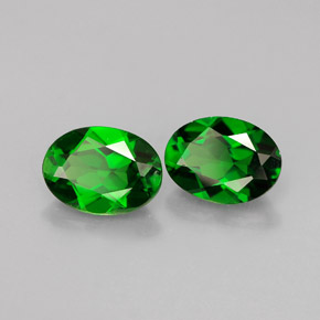 1.73 ct Green Chrome Diopside Stone, Natural Chrome Diopside in Oval Facet Shape for Sale