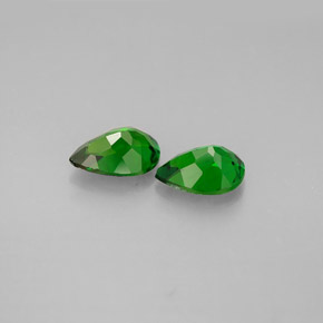 Chrome Diopside Gemstone in 6.7 x 4.7 mm Size for Sale, Chrome Diopside Stone in Green Color