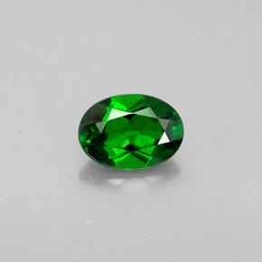 0.85 ct Green Chrome Diopside Gemstone, Chrome Diopside Gem in Oval Facet Shape for Sale.