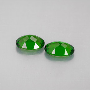 Chrome Diopside Gemstone in 7 x 5 mm (calibrated) Size for Sale, Chrome Diopside Stone in Green Color