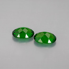 Chrome Diopside Gemstone in 7 x 5 mm (calibrated) Size for Sale, Chrome Diopside Stone in Green Color