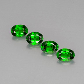 3.37 ct Green Chrome Diopside Stone, Natural Chrome Diopside in Oval Facet Shape for Sale