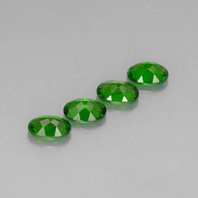 Chrome Diopside Gemstone in 7 x 5 mm (calibrated) Size for Sale, Chrome Diopside Stone in Green Color