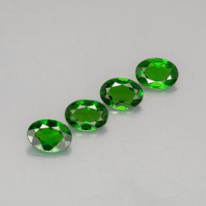 2.72 ct Green Chrome Diopside Stone, Natural Chrome Diopside in Oval Facet Shape for Sale