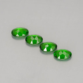 Chrome Diopside Gemstone in 7 x 5 mm (calibrated) Size for Sale, Chrome Diopside Stone in Green Color