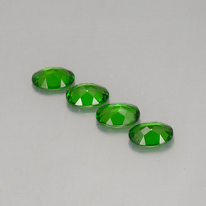 Chrome Diopside Gemstone in 7 x 5 mm (calibrated) Size for Sale, Chrome Diopside Stone in Green Color