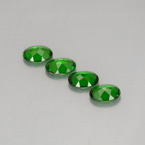 Chrome Diopside Gemstone in 7 x 5 mm (calibrated) Size for Sale, Chrome Diopside Stone in Green Color