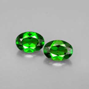1.66 ct Green Chrome Diopside Gemstone, Chrome Diopside Gem in Oval Facet Shape for Sale.