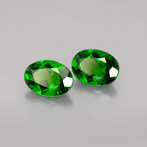1.72 ct Green Chrome Diopside Stone, Natural Chrome Diopside in Oval Facet Shape for Sale