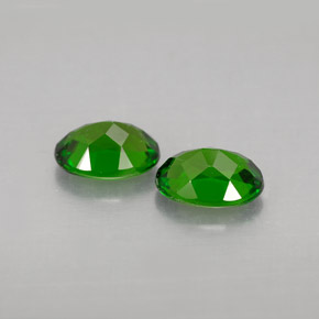 Chrome Diopside Gemstone in 7 x 5 mm (calibrated) Size for Sale, Chrome Diopside Stone in Green Color