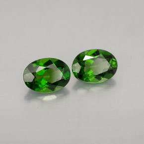 1.65 ct Green Chrome Diopside Stone, Natural Chrome Diopside in Oval Facet Shape for Sale