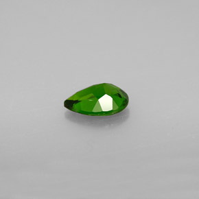 Chrome Diopside Gemstone in 7 x 5 mm (calibrated) Size for Sale, Chrome Diopside Stone in Green Color