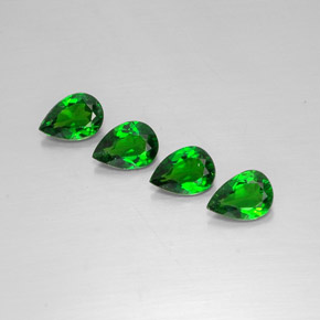 2.59 ct Green Chrome Diopside Gemstone, Chrome Diopside Gem in Pear Facet Shape for Sale.