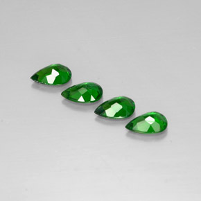 Chrome Diopside Gemstone in 7 x 5 mm (calibrated) Size for Sale, Chrome Diopside Stone in Green Color