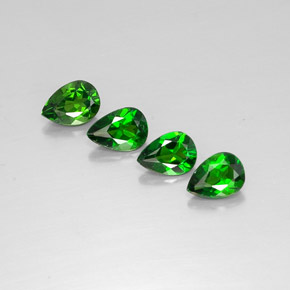 2.83 ct Green Chrome Diopside Gemstone, Chrome Diopside Gem in Pear Facet Shape for Sale.