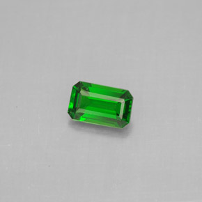 0.45 ct Green Chrome Diopside Gemstone, Chrome Diopside Gem in Octagon Facet Shape for Sale.