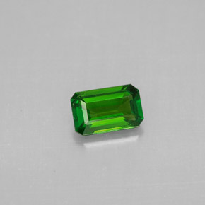 0.49 ct Green Chrome Diopside Gemstone, Chrome Diopside Gem in Octagon Facet Shape for Sale.