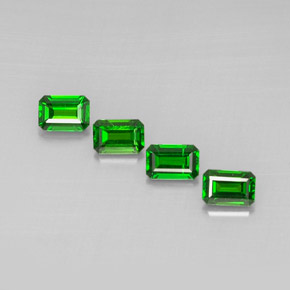 2.35 ct Green Chrome Diopside Gemstone, Chrome Diopside Gem in Octagon Facet Shape for Sale.