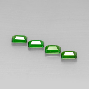 Chrome Diopside Gemstone in 6 x 4 mm (calibrated) Size for Sale, Chrome Diopside Stone in Green Color