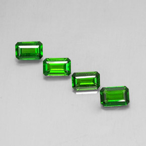 2.03 ct Green Chrome Diopside Gemstone, Chrome Diopside Gem in Octagon Facet Shape for Sale.