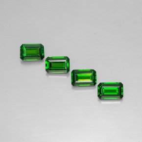 2.15 ct Green Chrome Diopside Gemstone, Chrome Diopside Gem in Octagon Facet Shape for Sale.