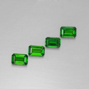 2.22 ct Green Chrome Diopside Gemstone, Chrome Diopside Gem in Octagon Facet Shape for Sale.