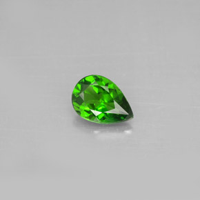 0.67 ct Green Chrome Diopside Gemstone, Chrome Diopside Gem in Pear Facet Shape for Sale.