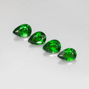 2.77 ct Green Chrome Diopside Gemstone, Chrome Diopside Gem in Pear Facet Shape for Sale.