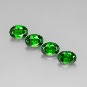 3.66 ct Green Chrome Diopside Gemstone, Chrome Diopside Gem in Oval Facet Shape for Sale.