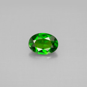 0.78 ct Green Chrome Diopside Gemstone, Chrome Diopside Gem in Oval Facet Shape for Sale.