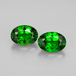 1.79 ct Green Chrome Diopside Gemstone, Chrome Diopside Gem in Oval Facet Shape for Sale.
