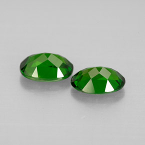 Chrome Diopside Gemstone in 7 x 5 mm (calibrated) Size for Sale, Chrome Diopside Stone in Green Color