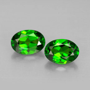 1.76 ct Green Chrome Diopside Gemstone, Chrome Diopside Gem in Oval Facet Shape for Sale.