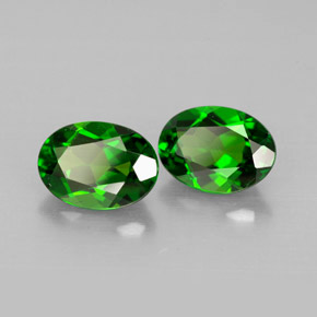 1.76 ct Green Chrome Diopside Stone, Natural Chrome Diopside in Oval Facet Shape for Sale