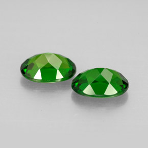 Chrome Diopside Gemstone in 7 x 5 mm (calibrated) Size for Sale, Chrome Diopside Stone in Green Color
