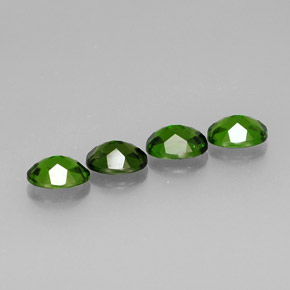 Chrome Diopside Gemstone in 7.2 x 5.3 mm Size for Sale, Chrome Diopside Stone in Green Color
