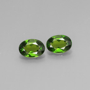 1.46 ct Green Chrome Diopside Gemstone, Chrome Diopside Gem in Oval Facet Shape for Sale.