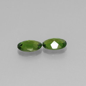 Chrome Diopside Gemstone in 7 x 5 mm (calibrated) Size for Sale, Chrome Diopside Stone in Green Color