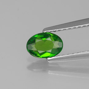 0.45 ct Green Chrome Diopside Gemstone, Chrome Diopside Gem in Oval Facet Shape for Sale.